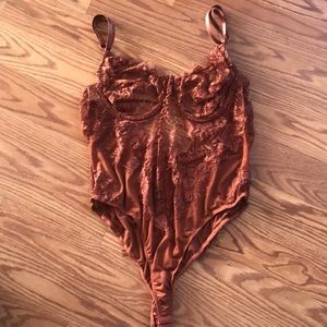 OOTDFASH Rust Lacey Bodysuit